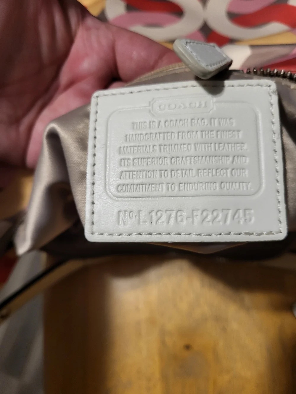 COACH KRISTIN OPT ART C HOBO SHOULDER bag. PINK RED WHITE YELLOW. - Picture 3 of 13